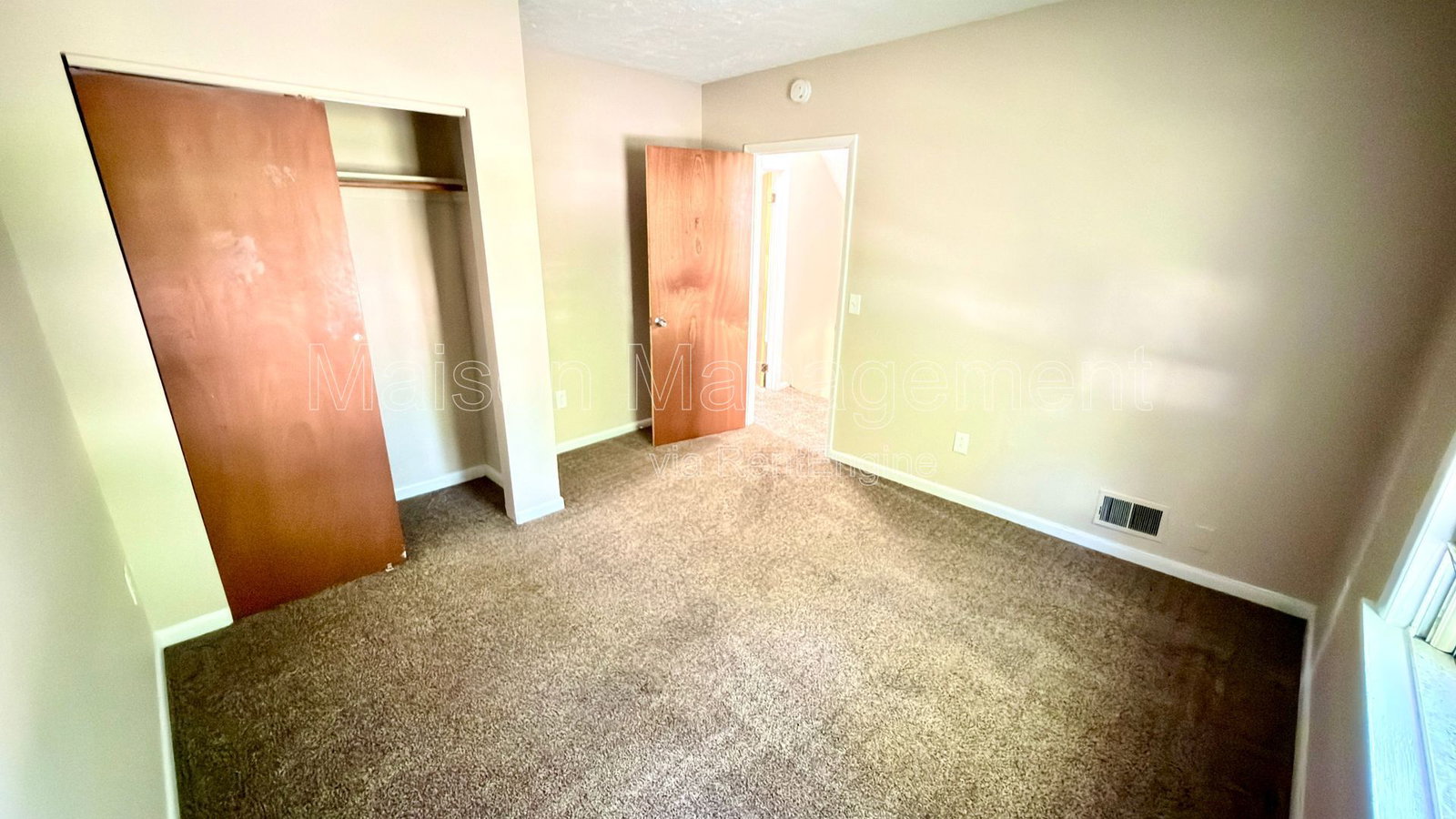 Gallery Image 19