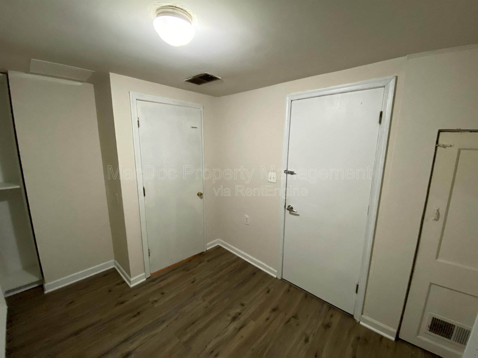Gallery Image 18
