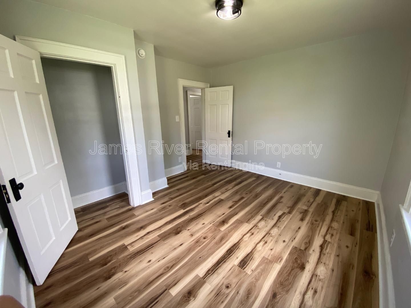 Gallery Image 13