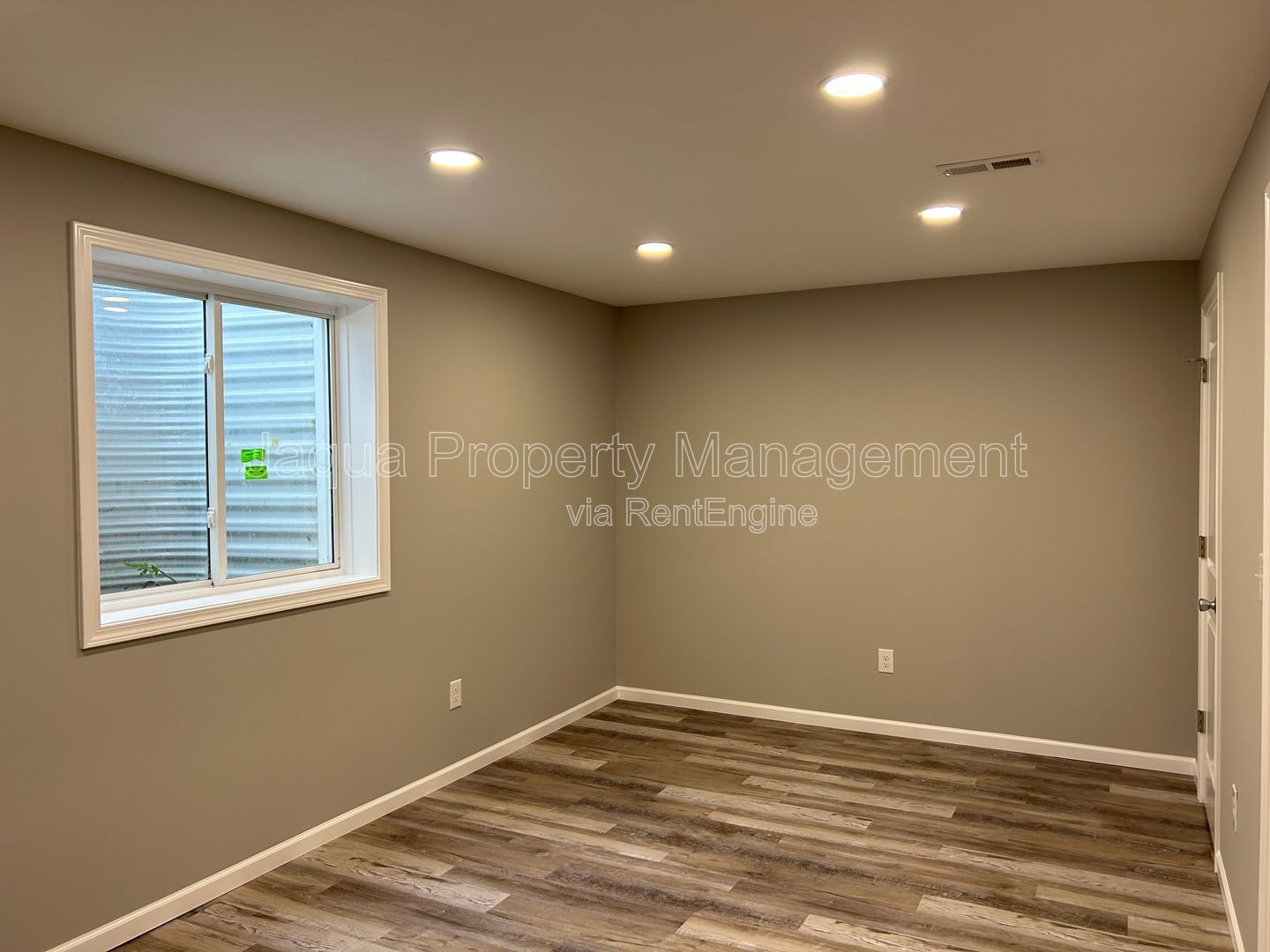 Gallery Image 18