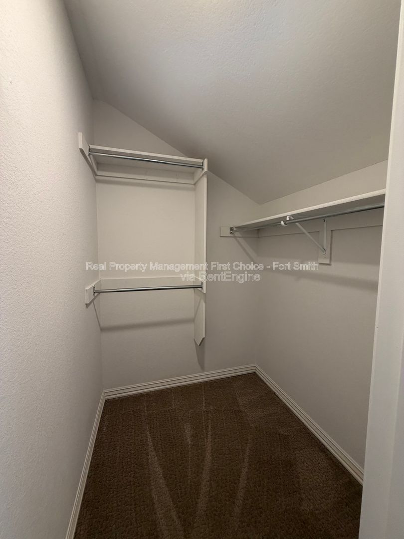 Gallery Image 18