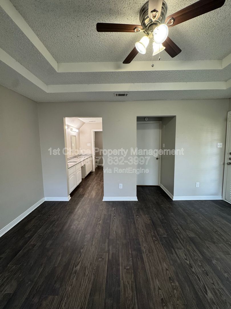 Gallery Image 12
