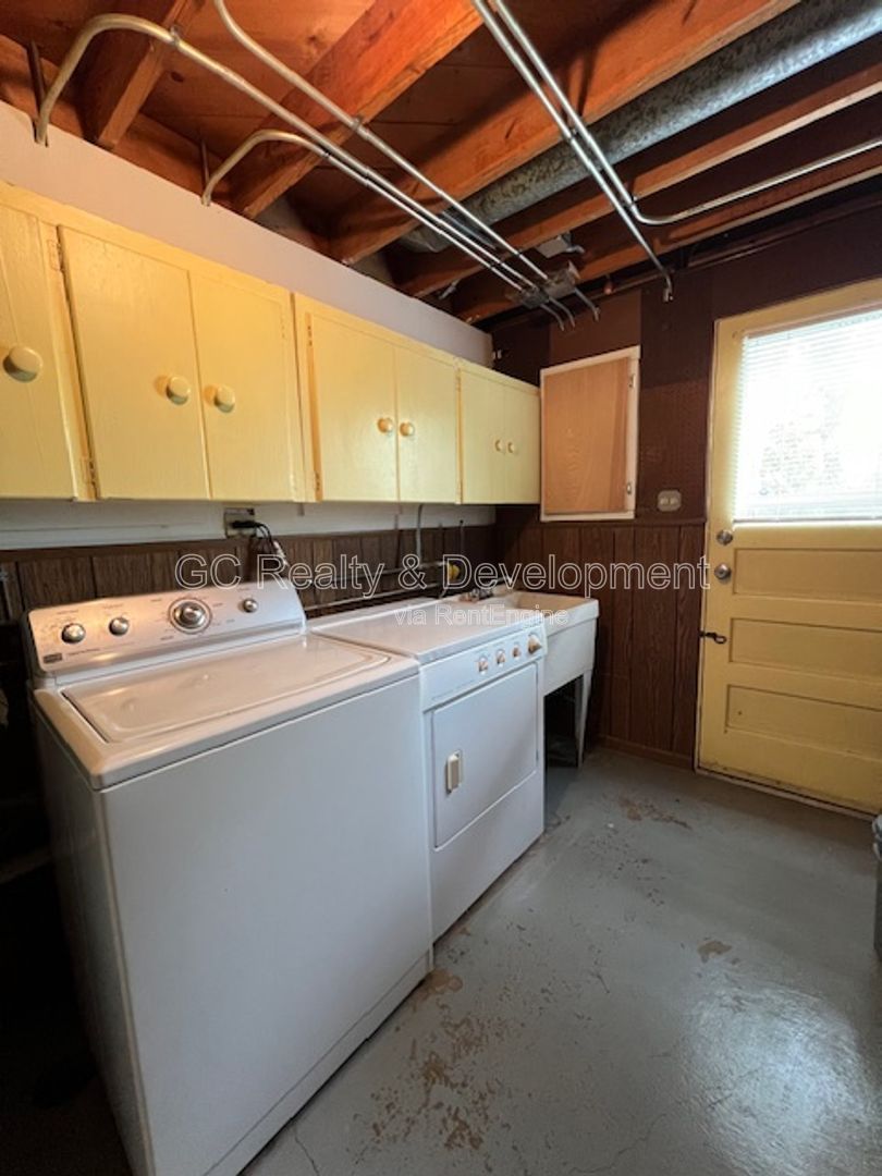 Gallery Image 30