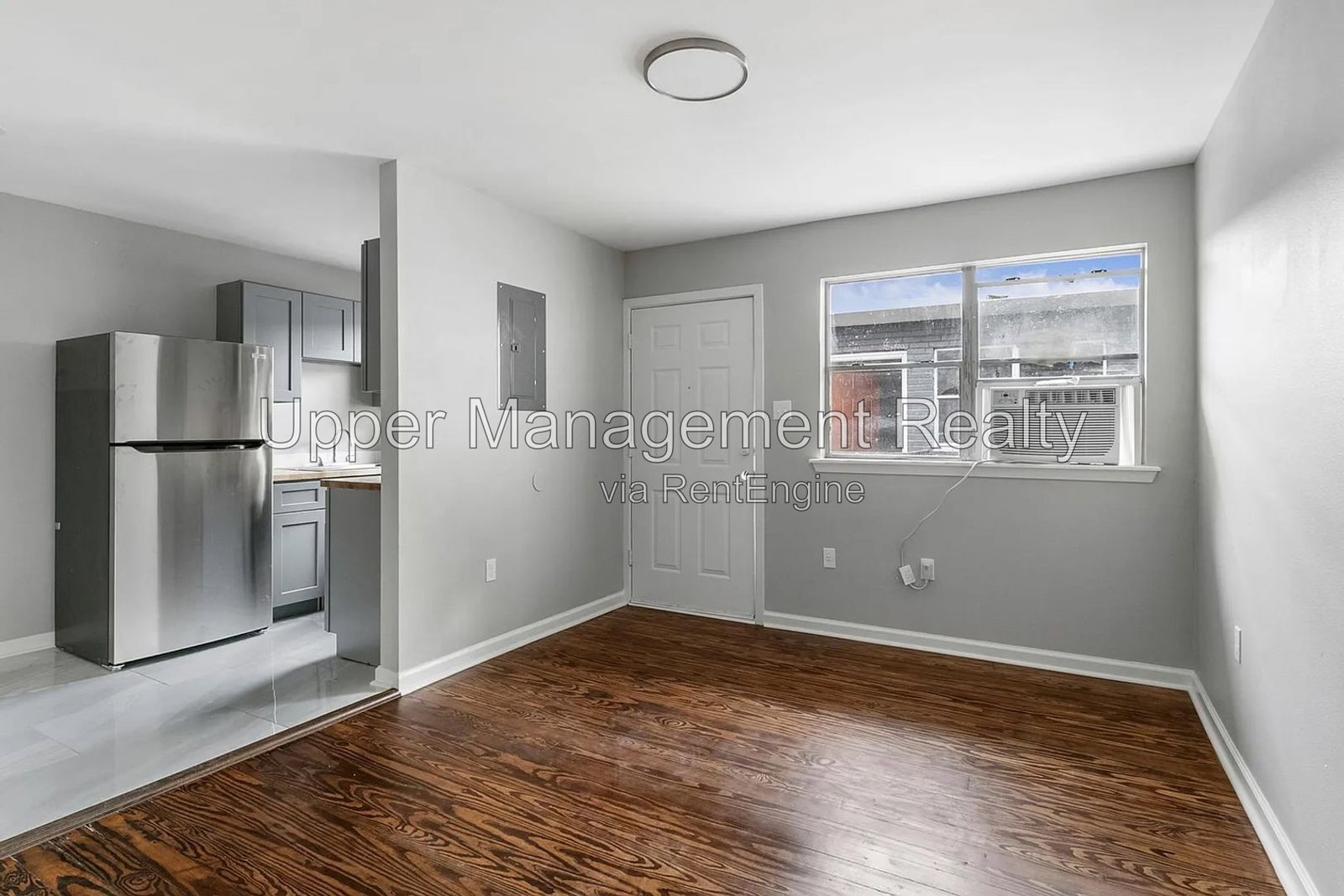 Gallery Image 0