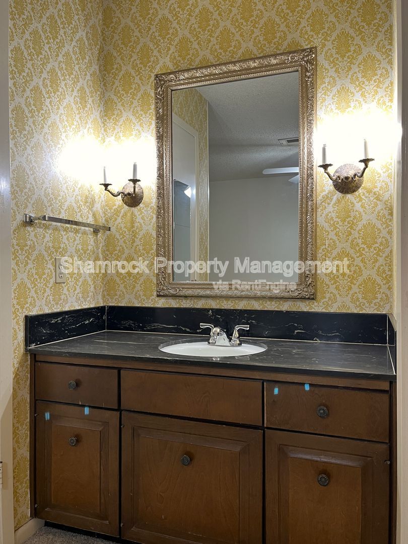 Gallery Image 10
