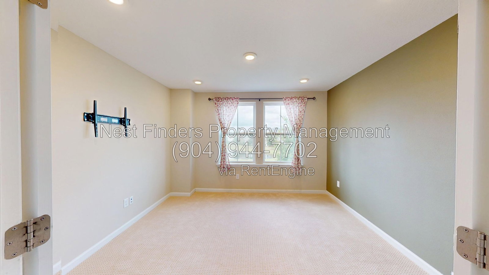 Gallery Image 17