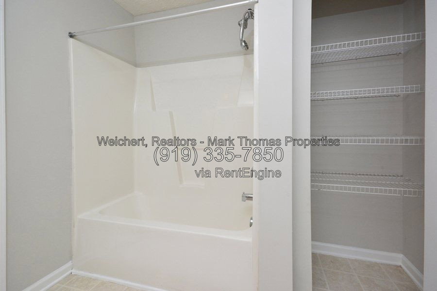 Gallery Image 19