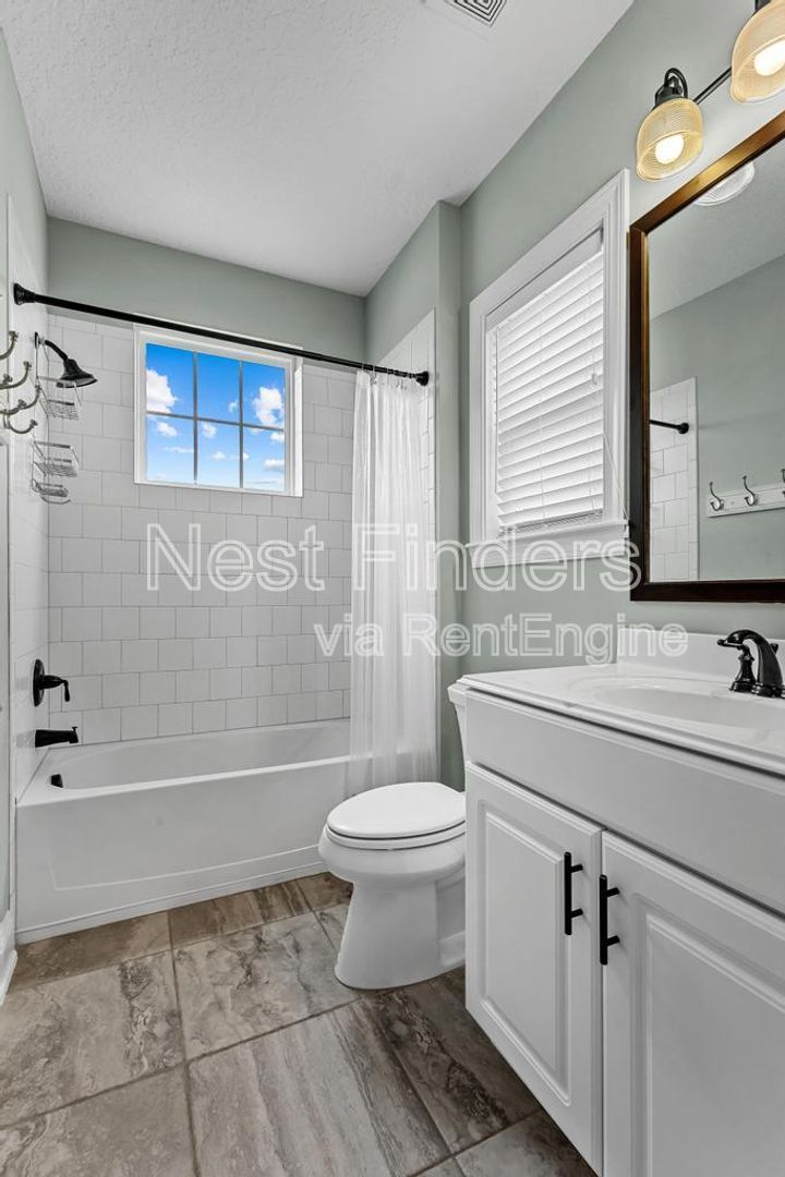 Gallery Image 60