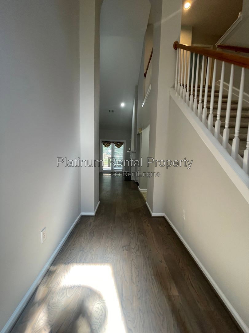 Gallery Image 17
