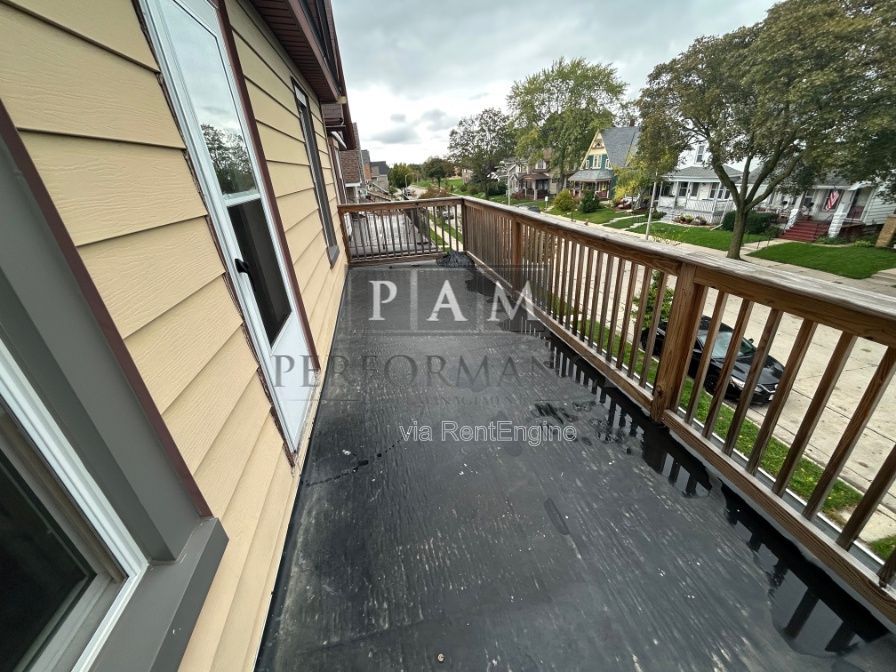 Gallery Image 17