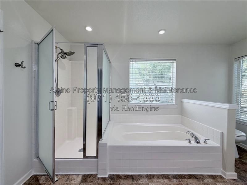 Gallery Image 32