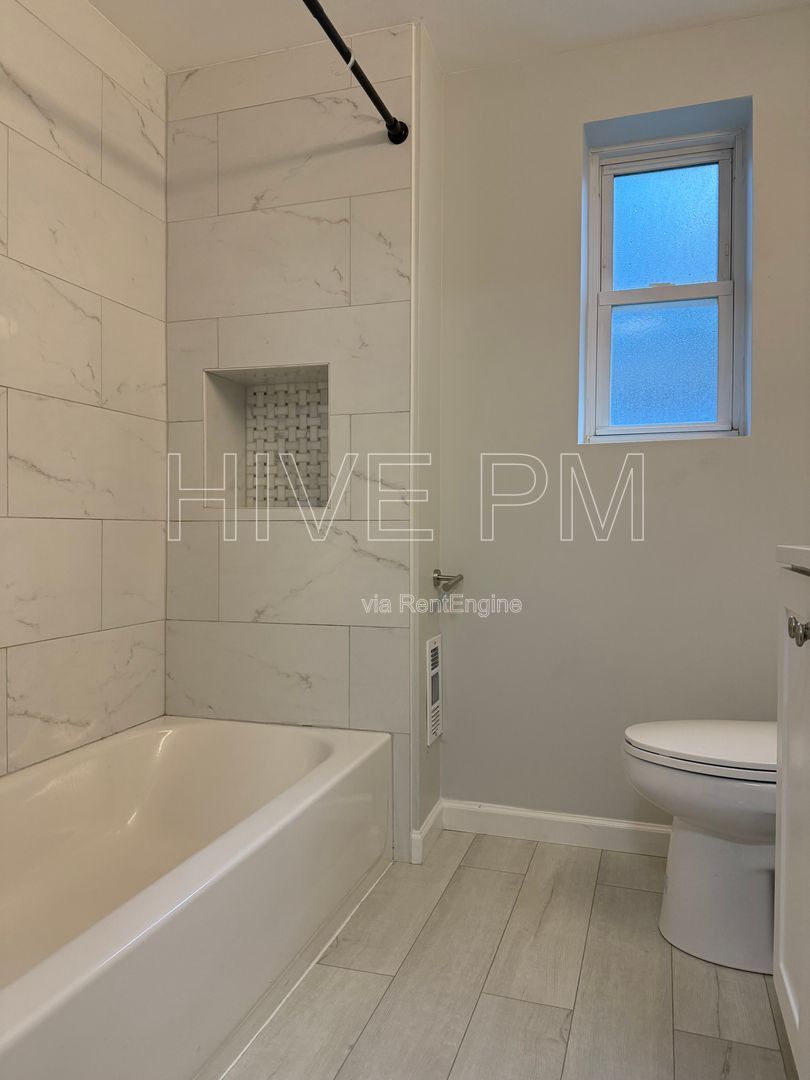 Gallery Image 15
