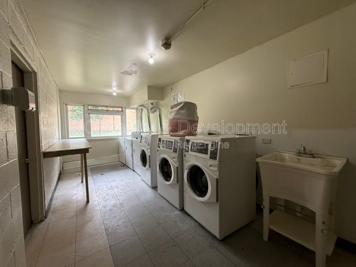 Gallery Image 13