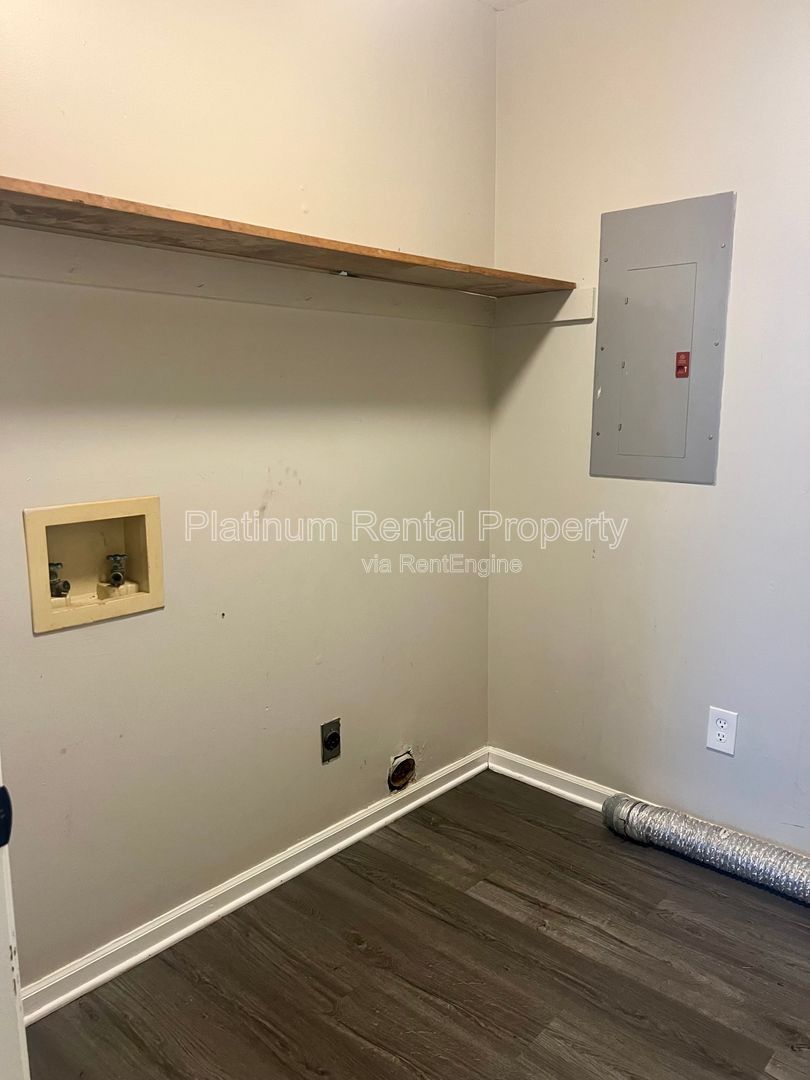 Gallery Image 18