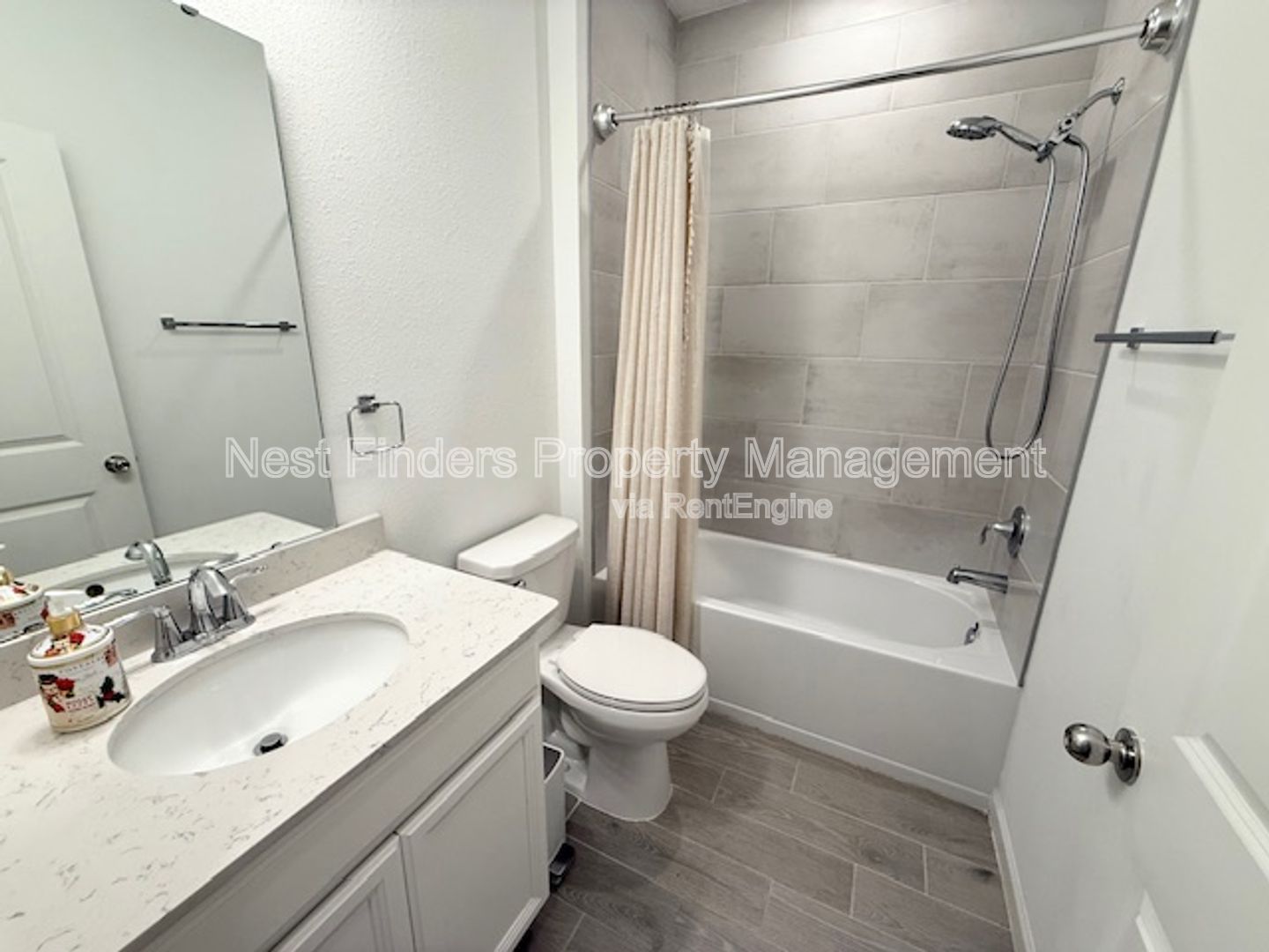 Gallery Image 18