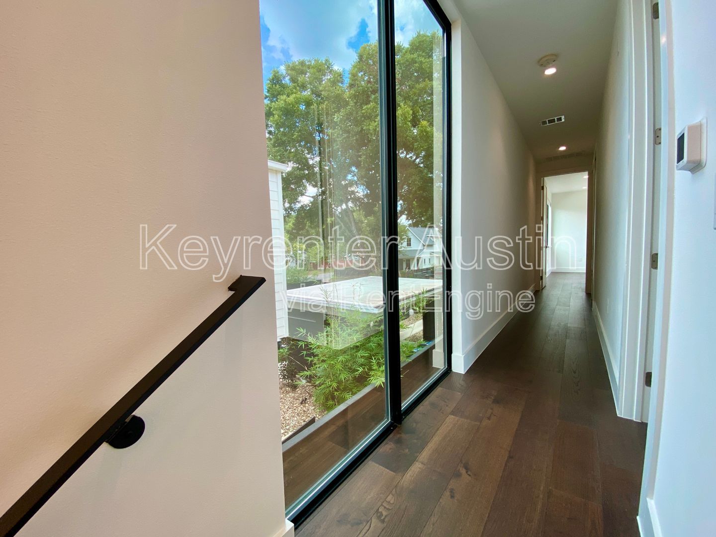 Gallery Image 19