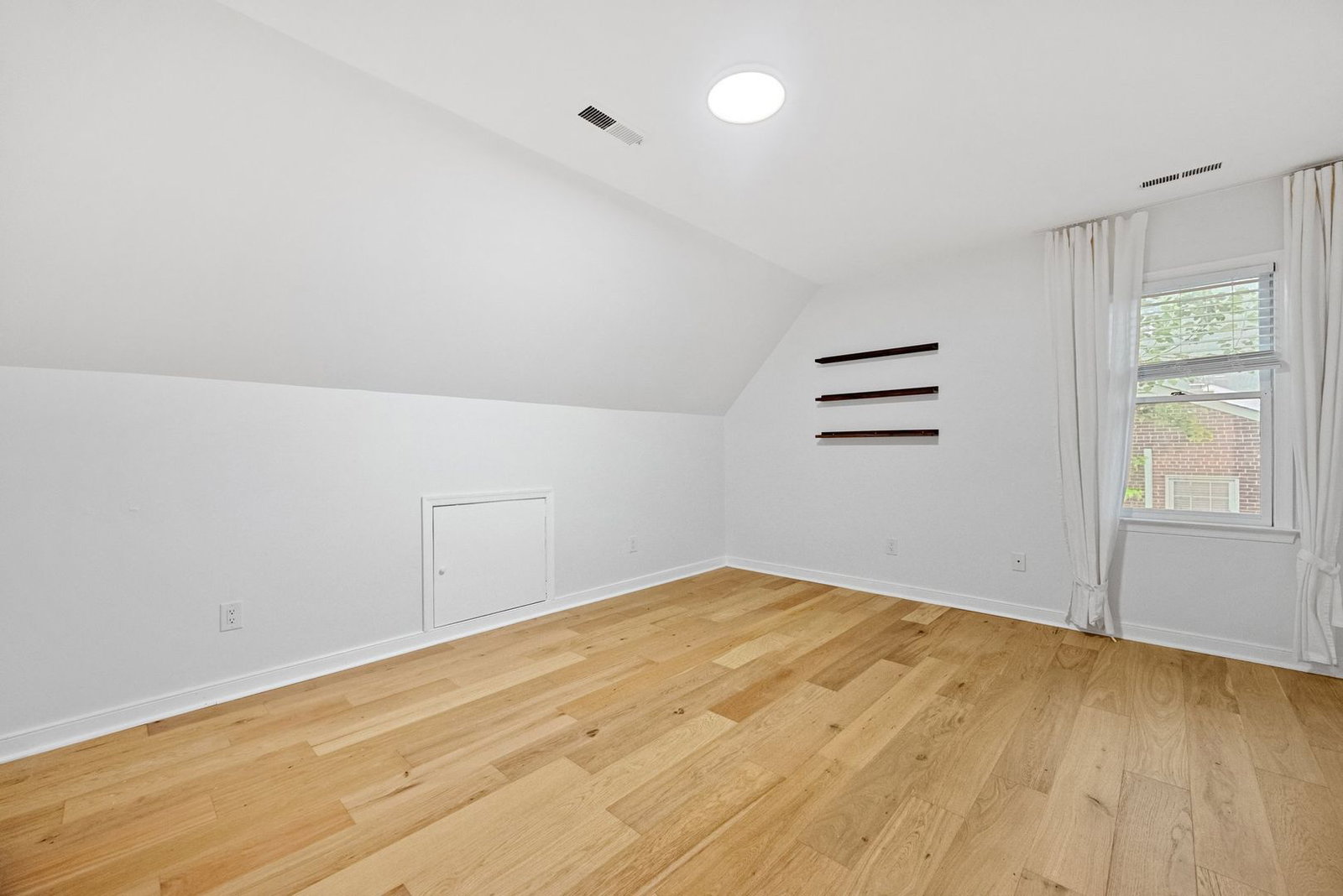 Gallery Image 18