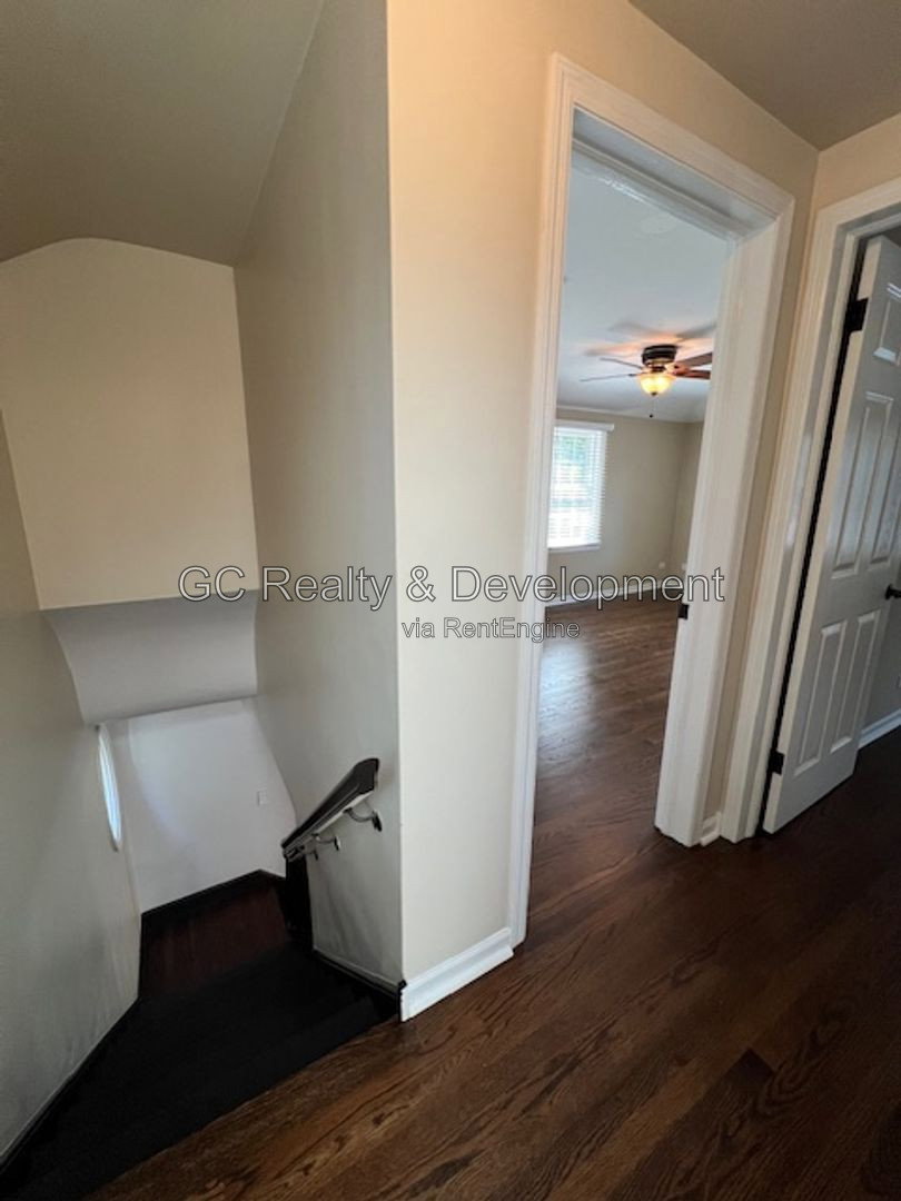 Gallery Image 19