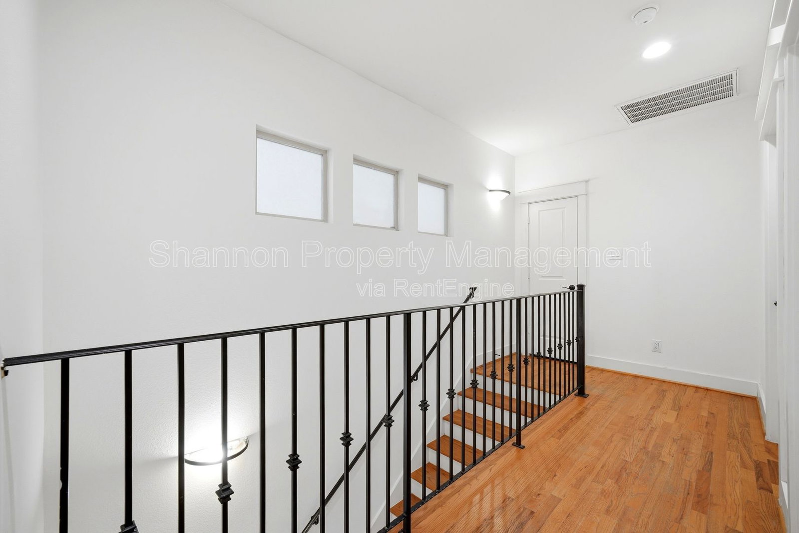 Gallery Image 18