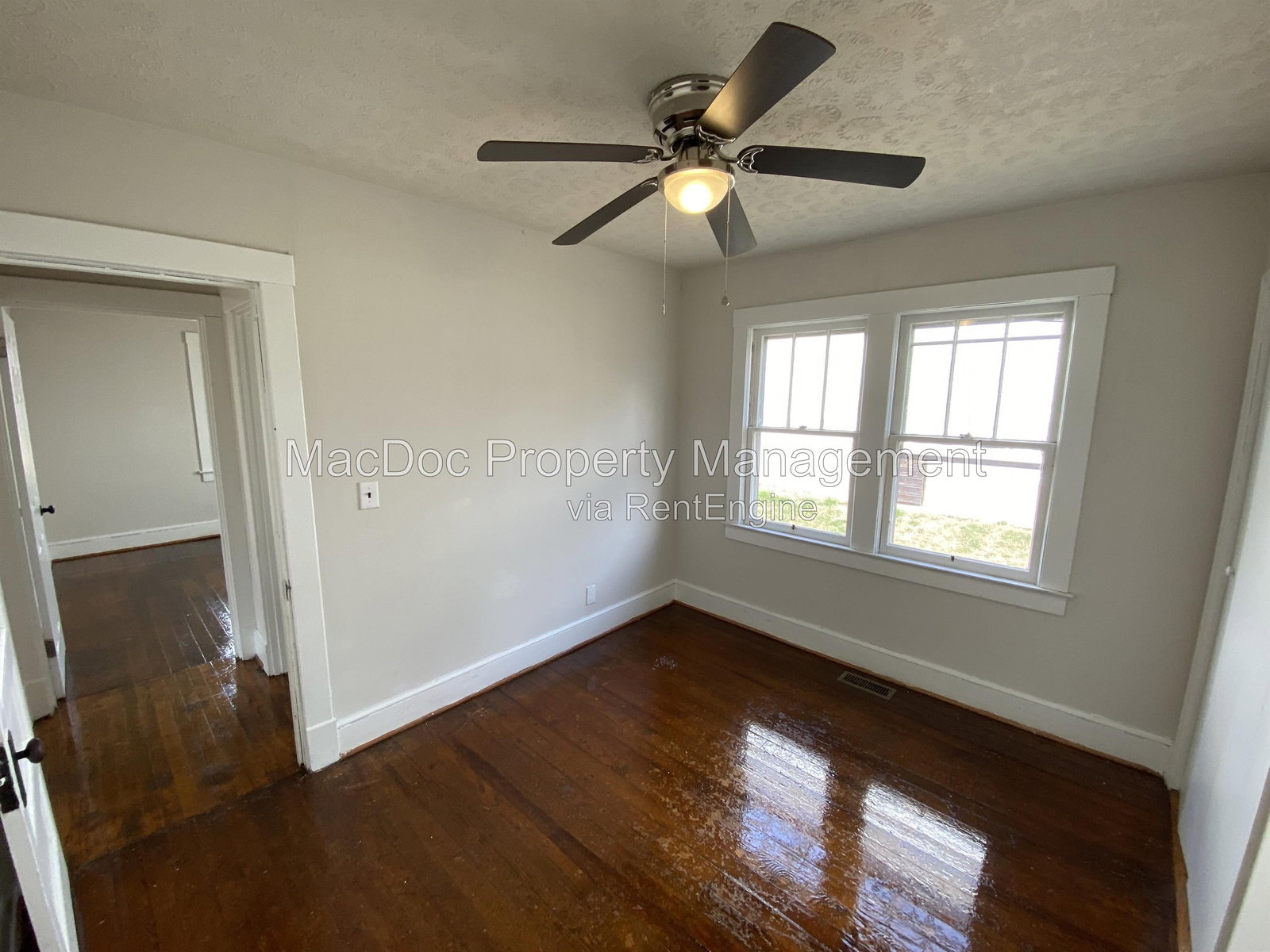 Gallery Image 18