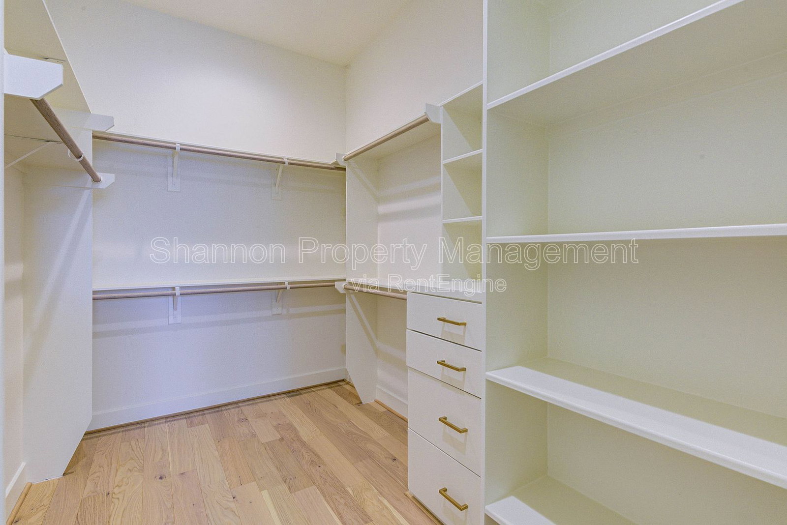 Gallery Image 32