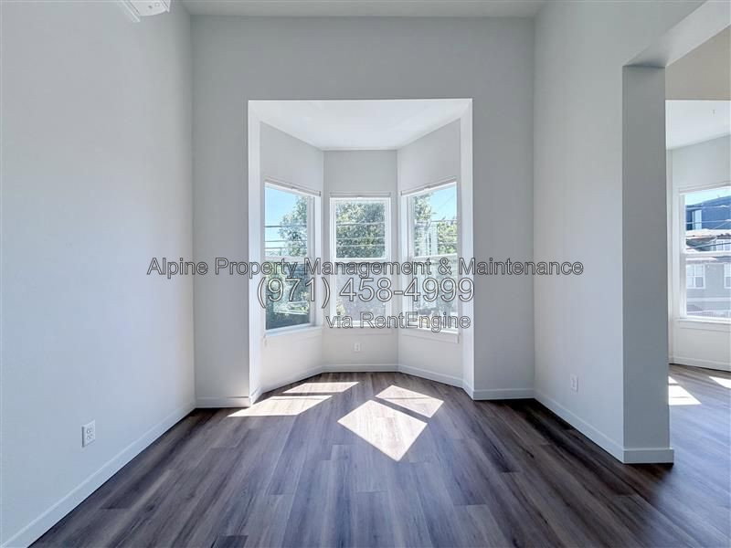 Gallery Image 0
