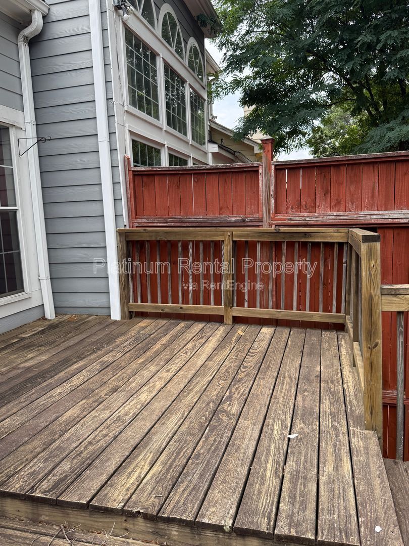 Gallery Image 14