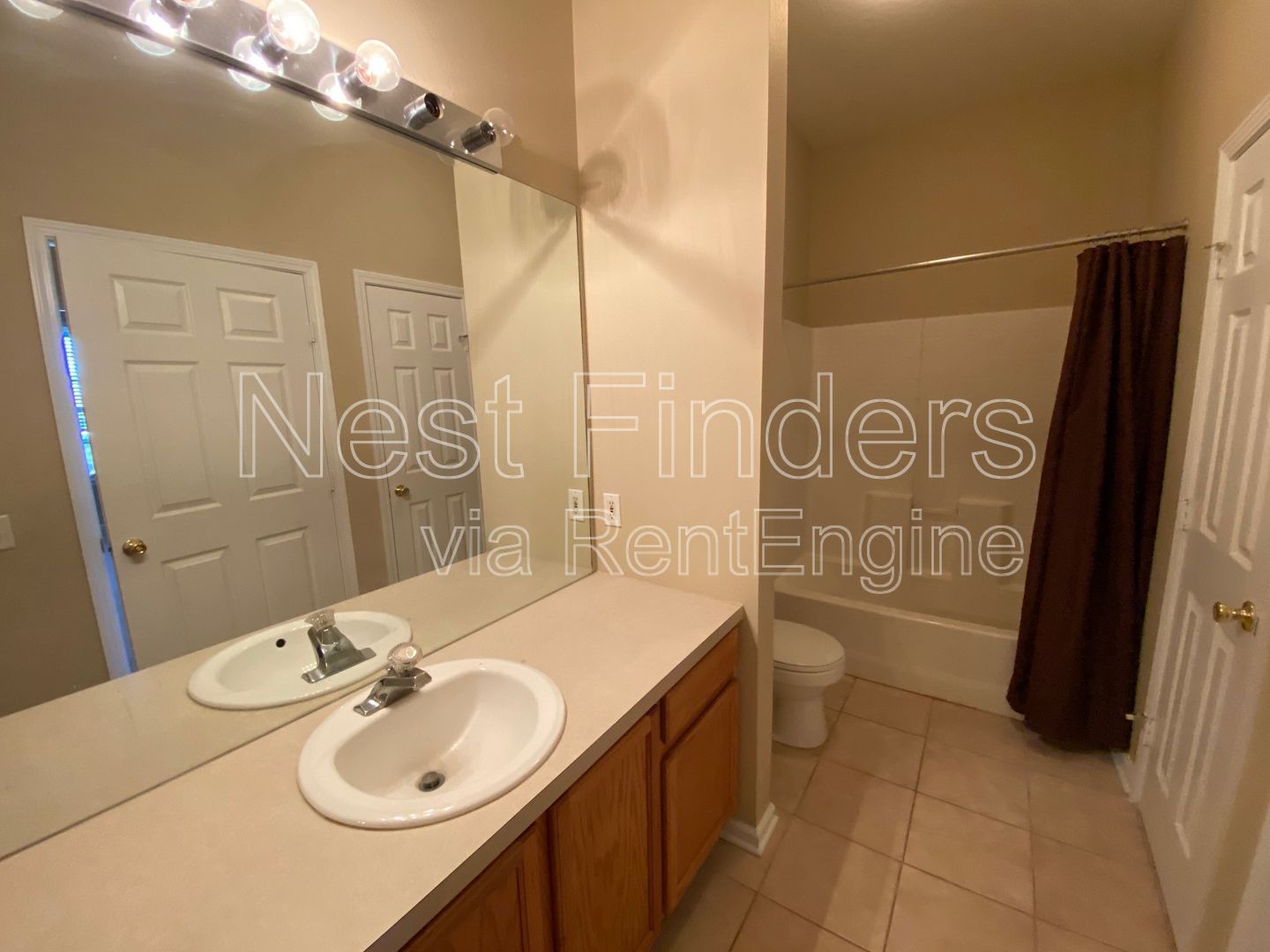 Gallery Image 16
