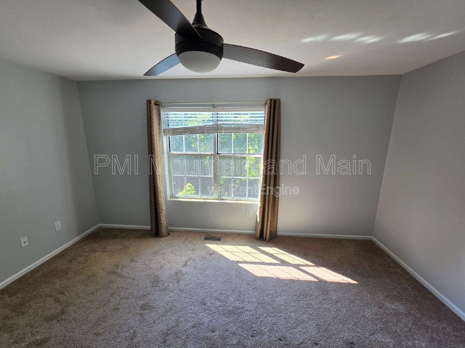 Gallery Image 19