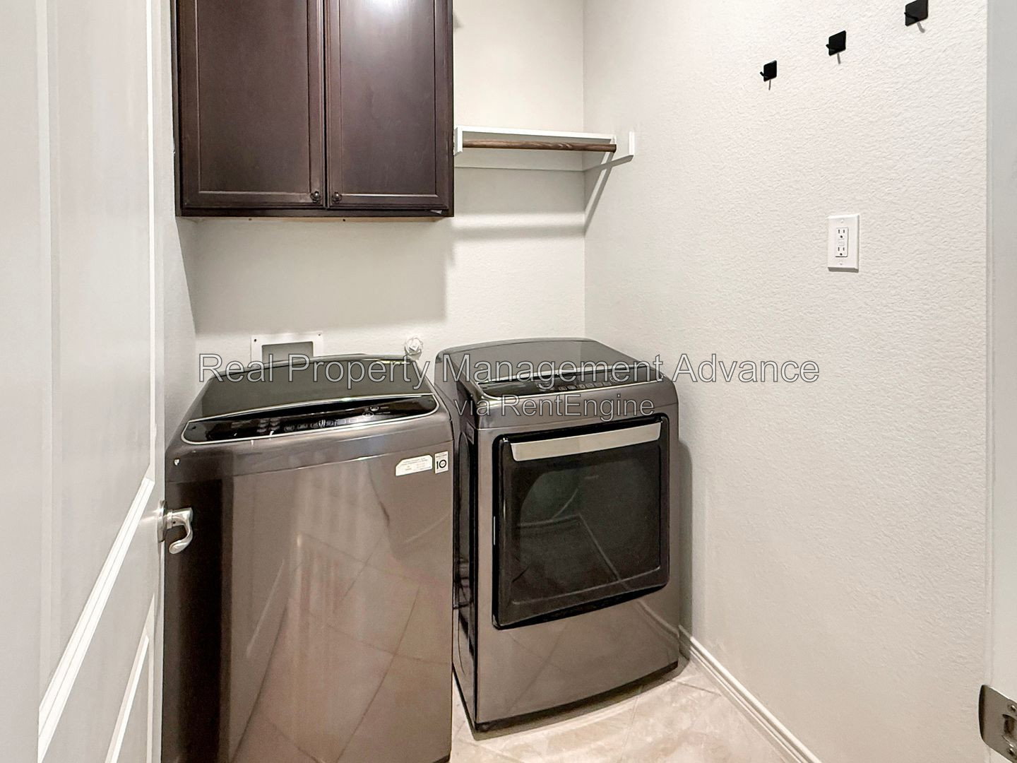 Gallery Image 16