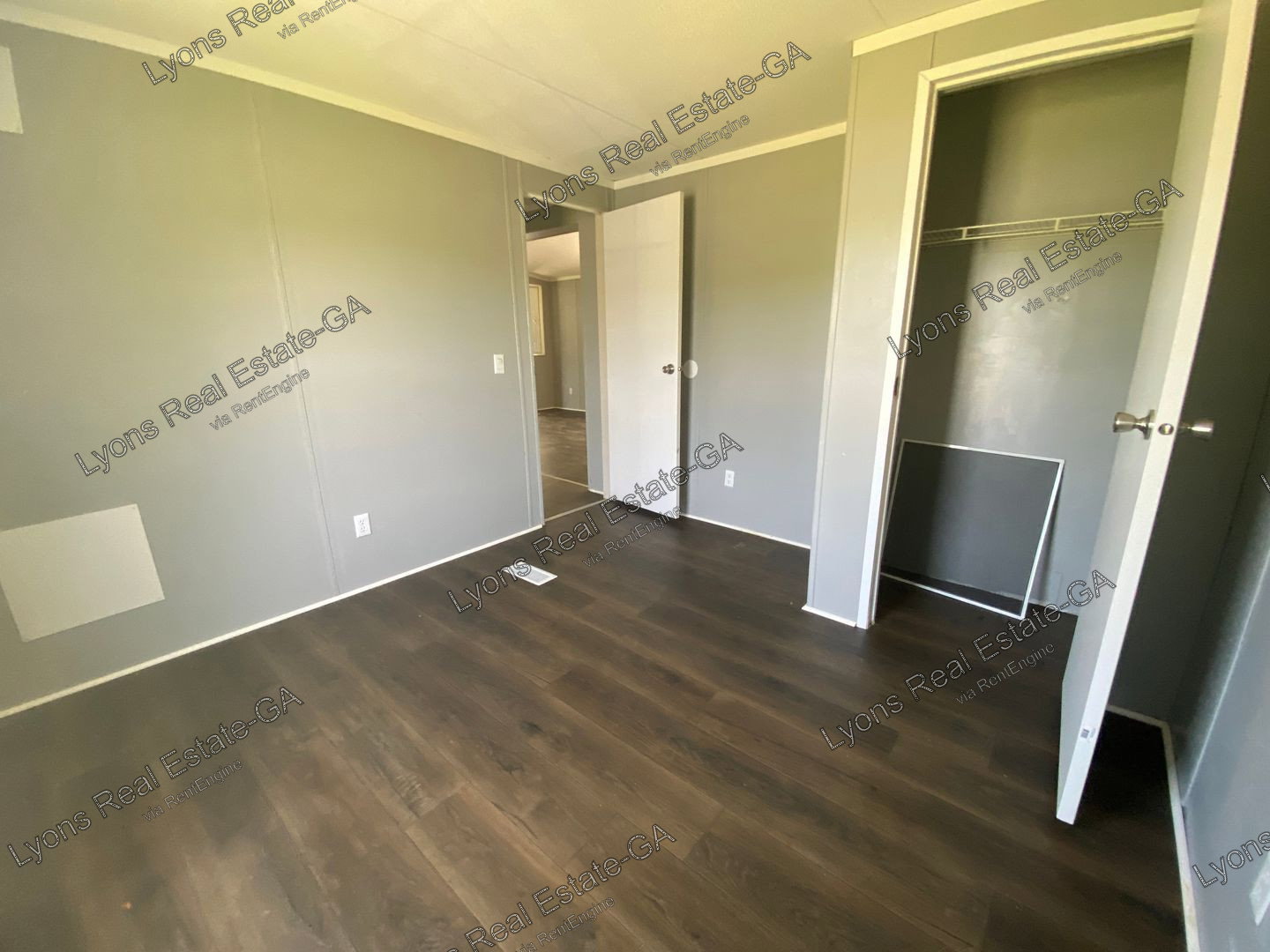 Gallery Image 15