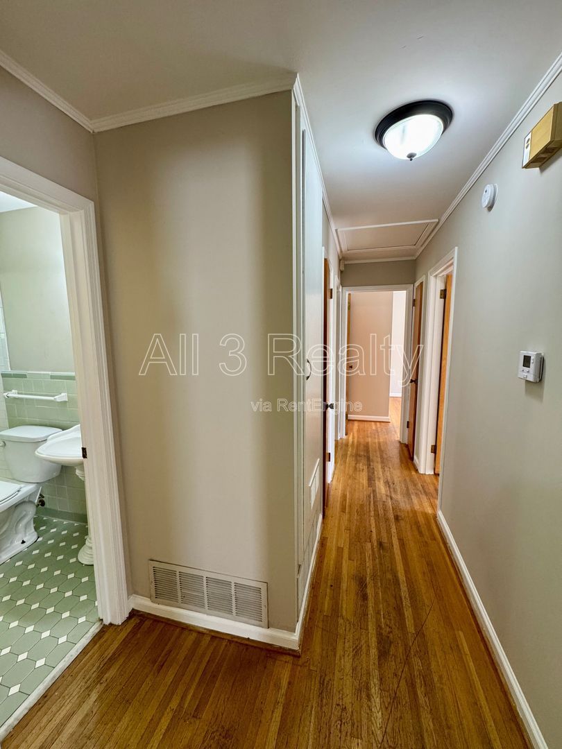 Gallery Image 18