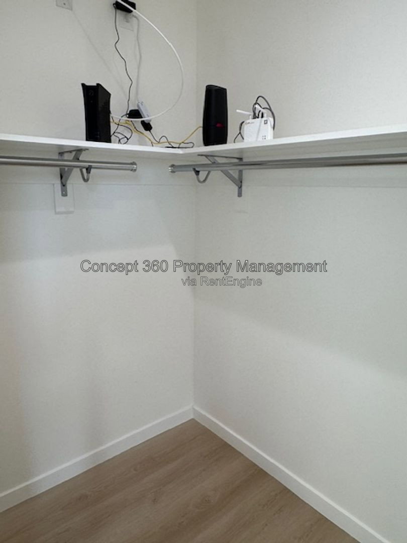 Gallery Image 57