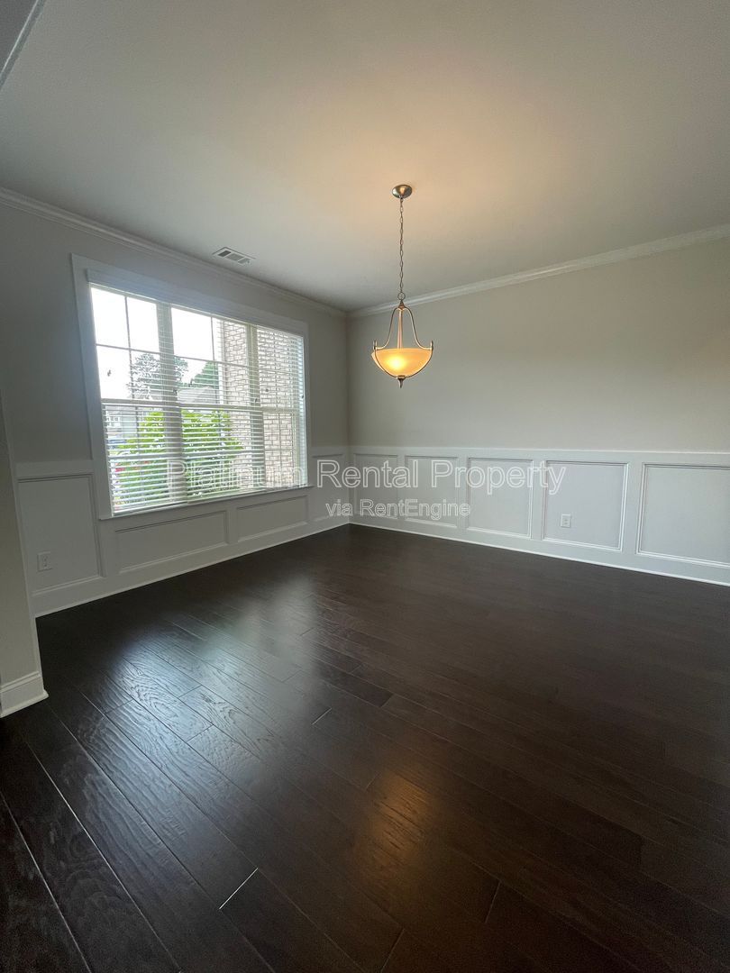 Gallery Image 18
