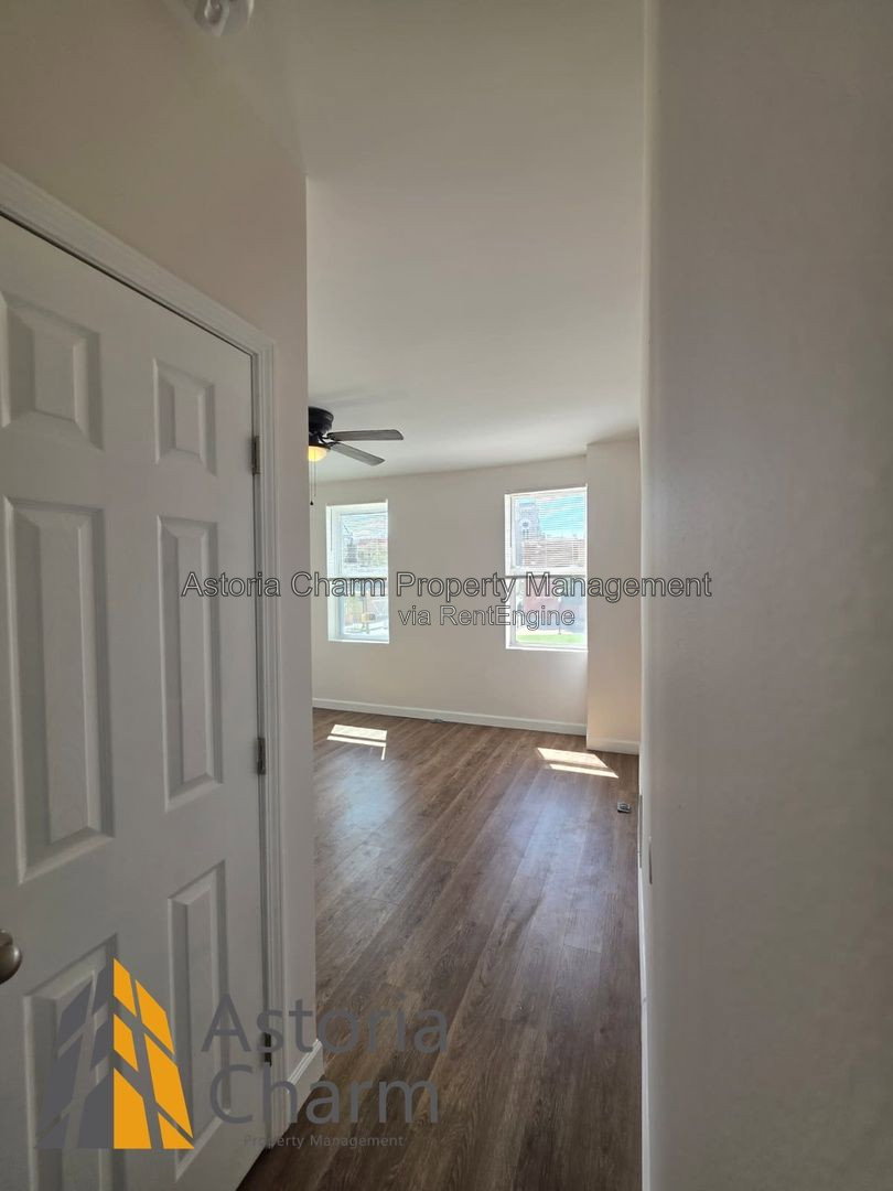 Gallery Image 16