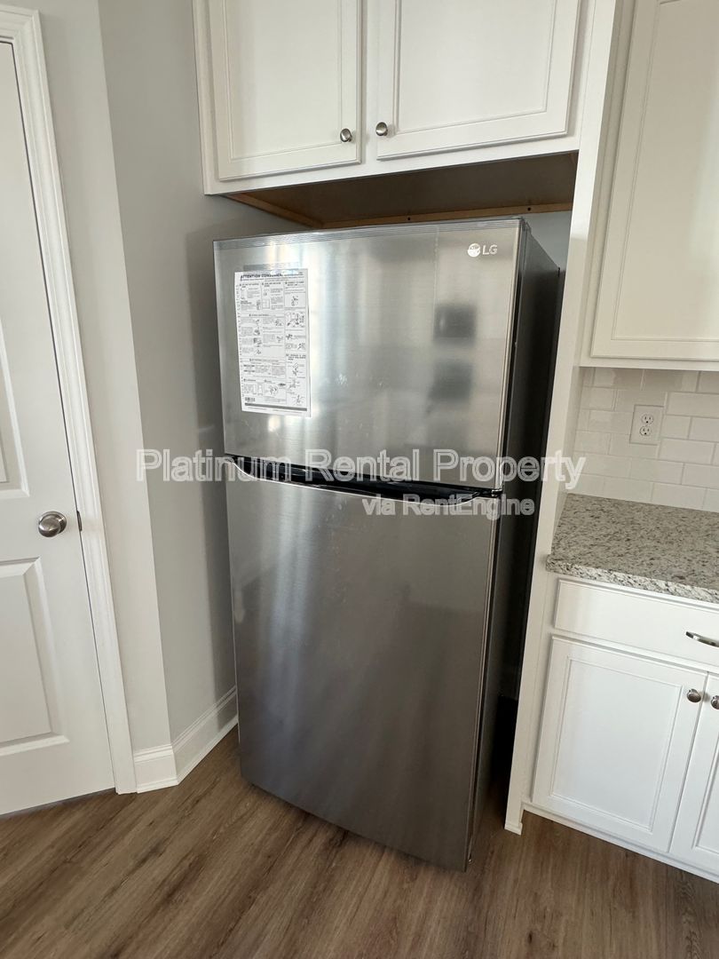 Gallery Image 16