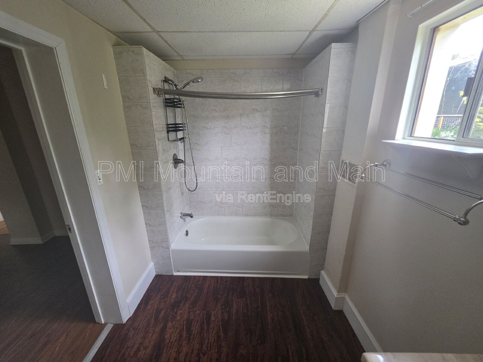 Gallery Image 18