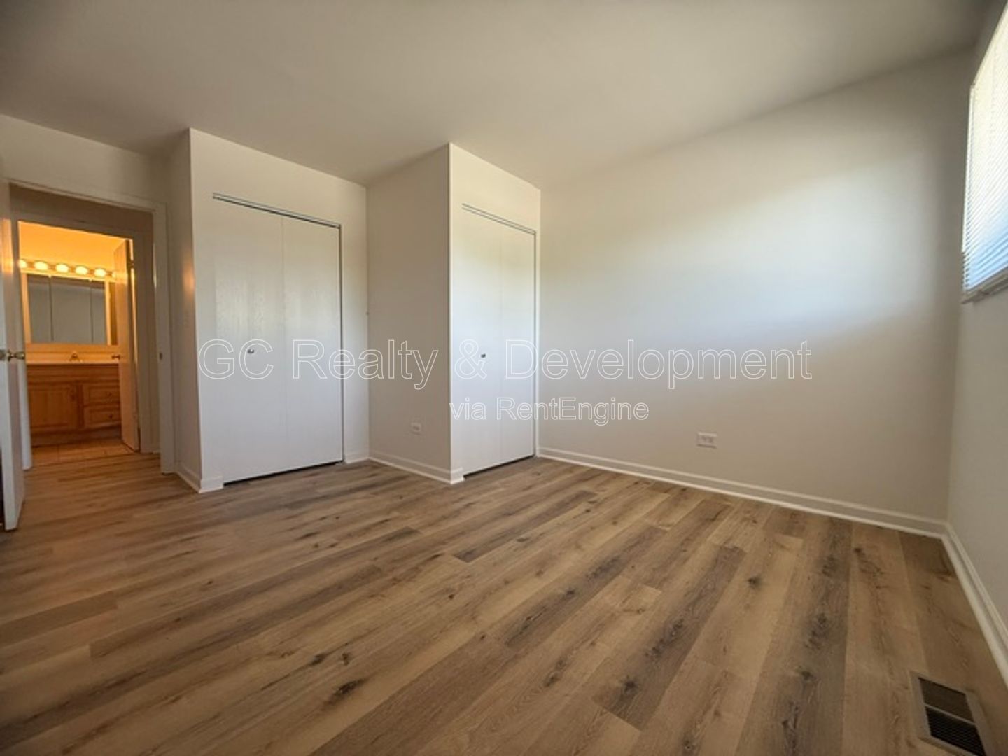 Gallery Image 16