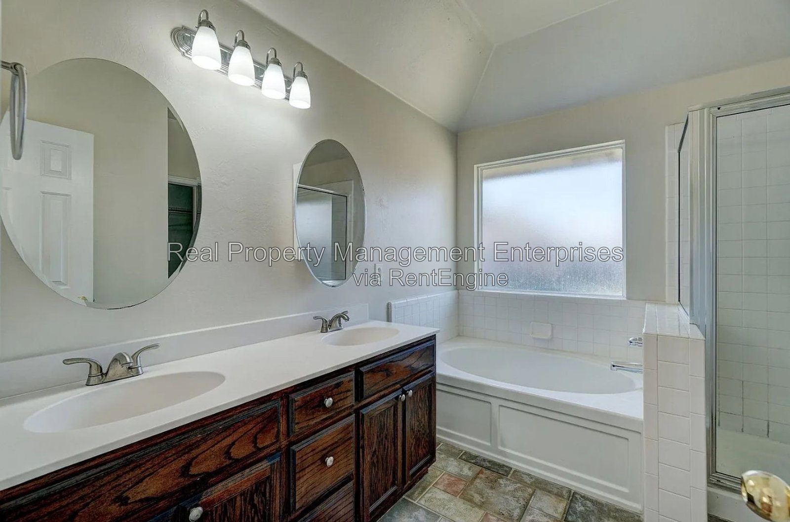 Gallery Image 16