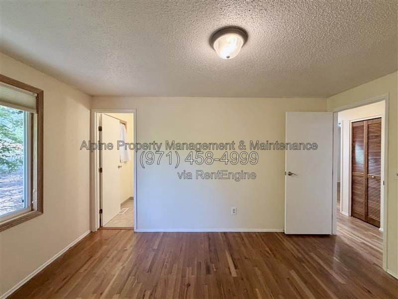 Gallery Image 37