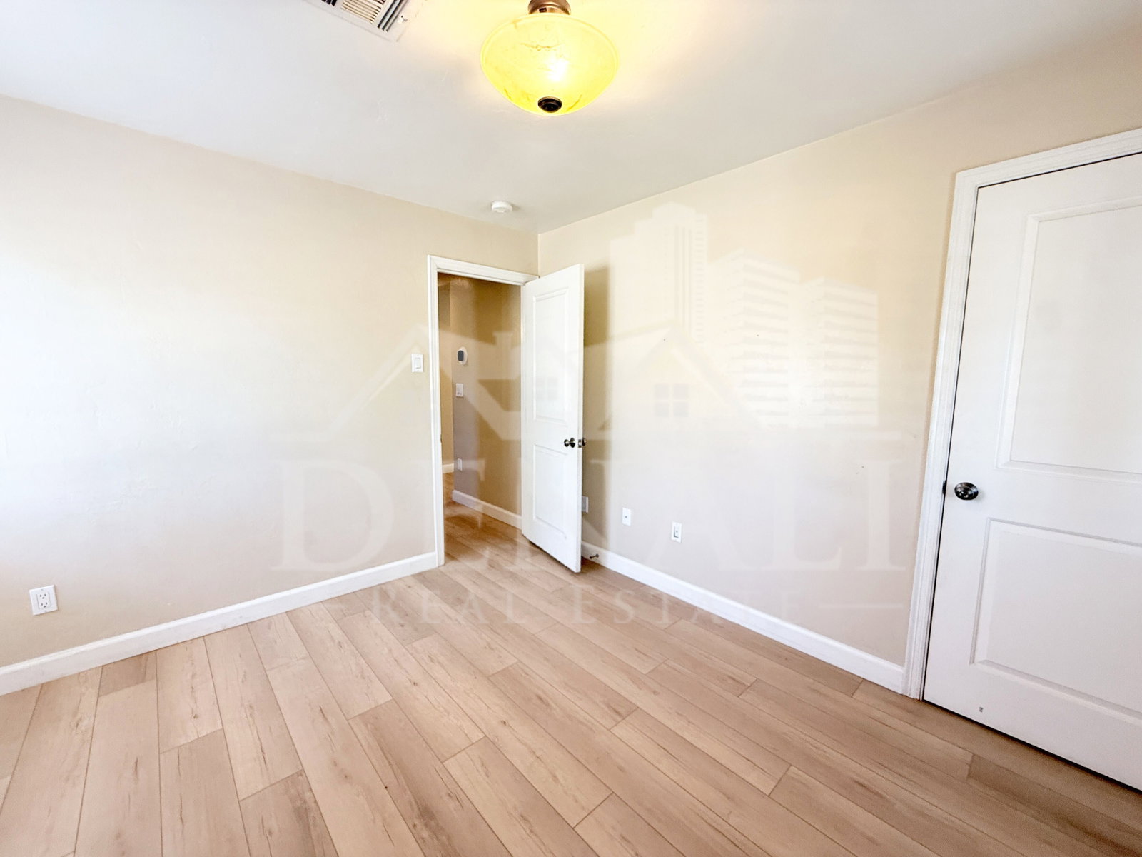 Gallery Image 18