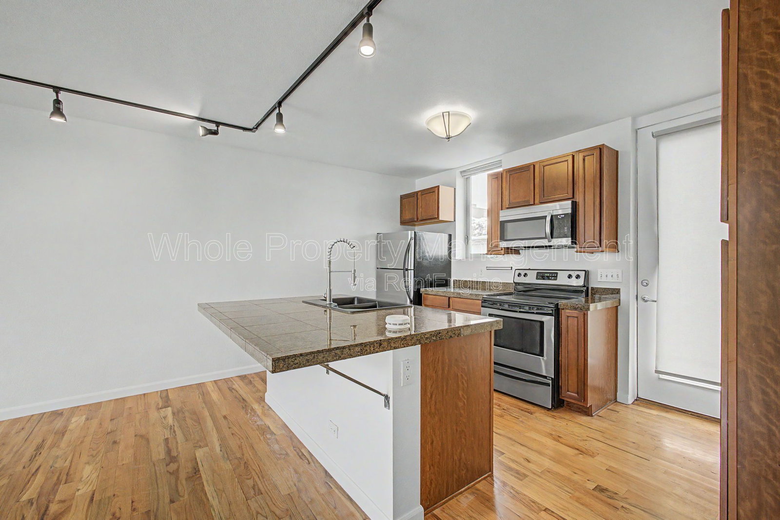 Gallery Image 15