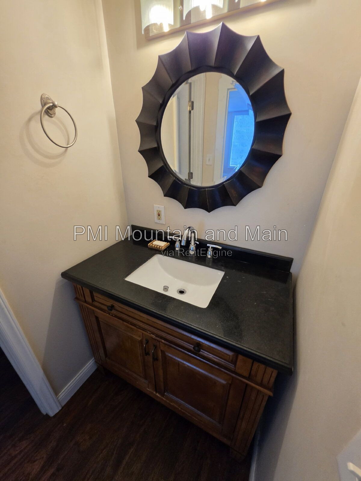 Gallery Image 20