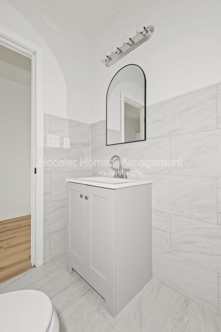 Gallery Image 19