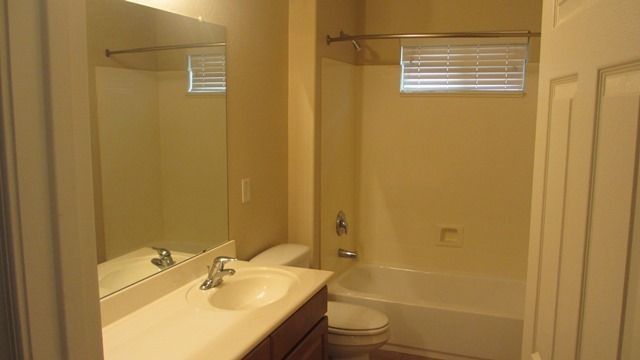 Gallery Image 18