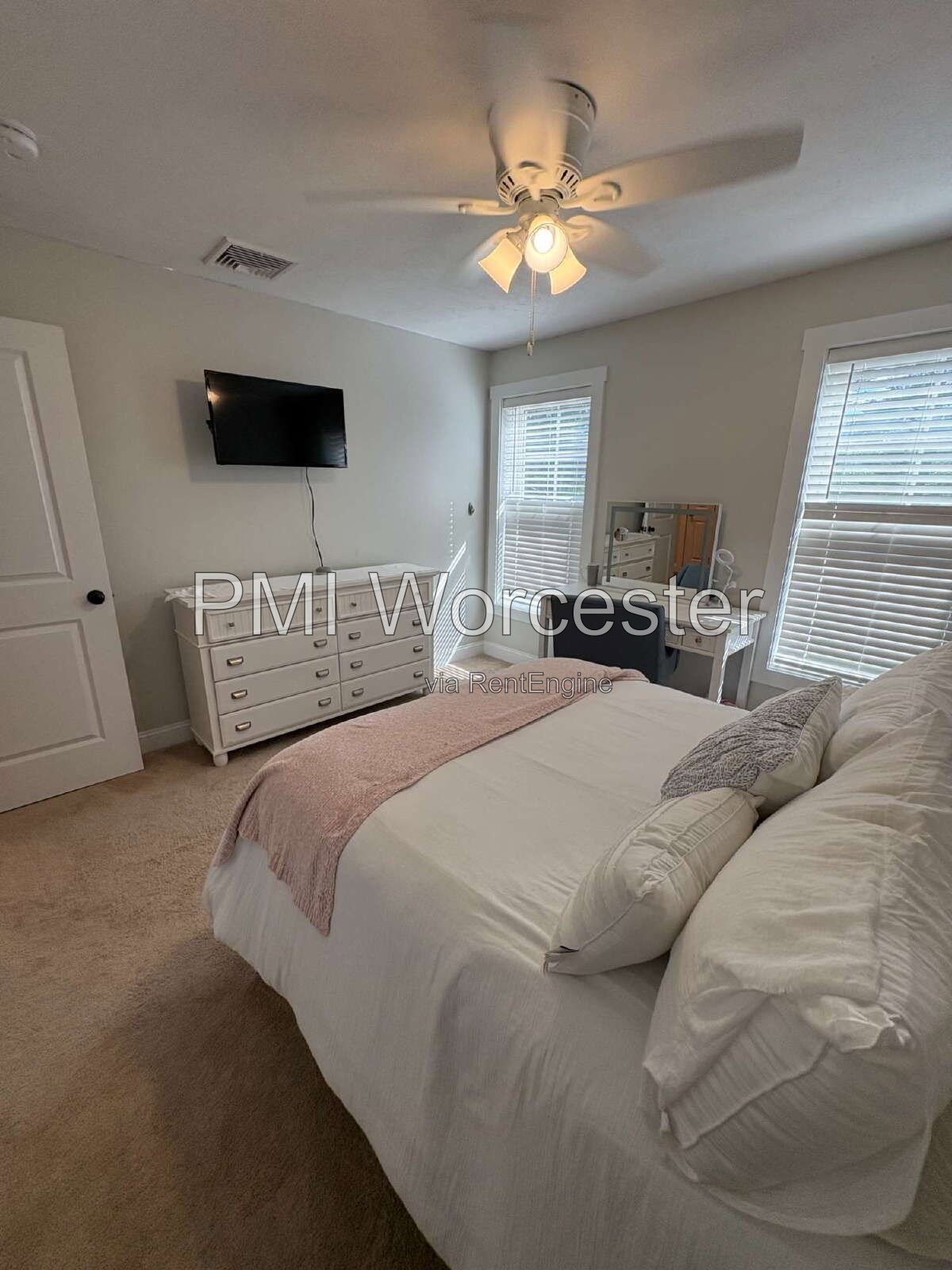Gallery Image 16