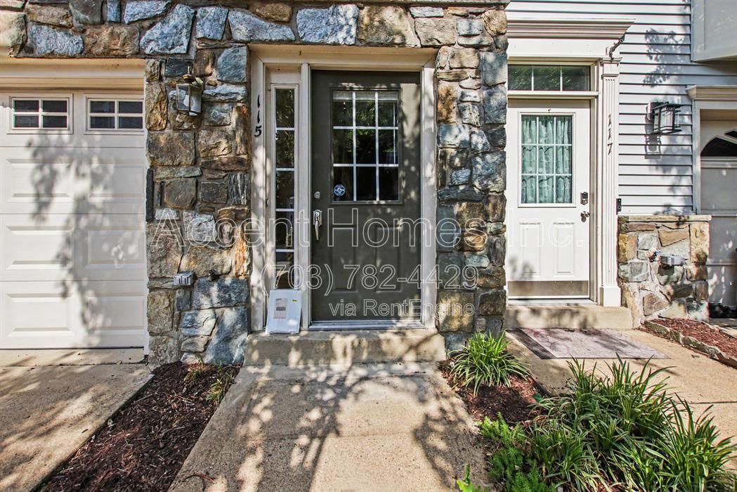 115 Meadows Lane