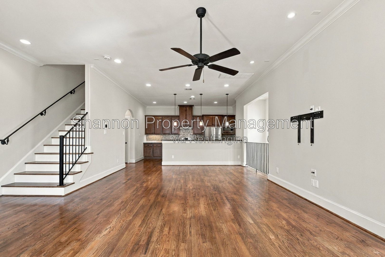 Gallery Image 16