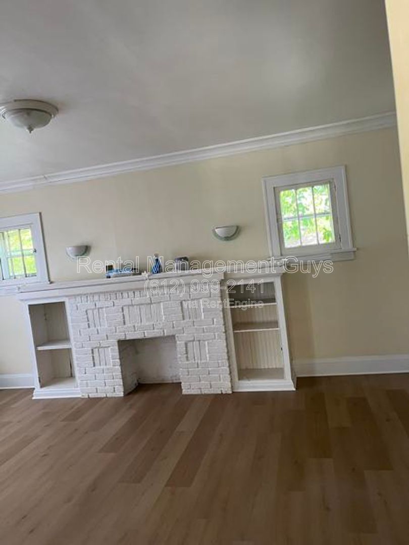 Gallery Image 15