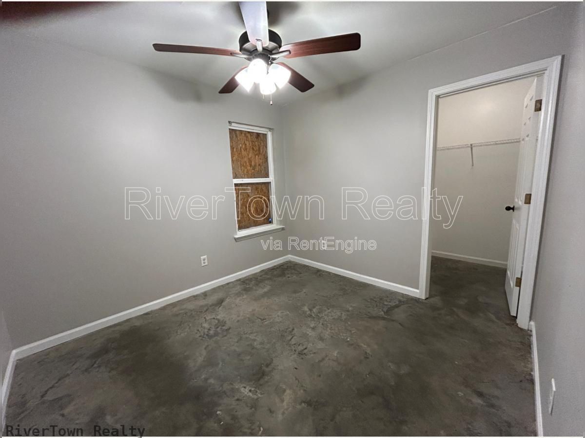 Gallery Image 17